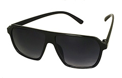 Zwarte miljonairs zonnebril in simpel ontwerp. - Design nr. 3255