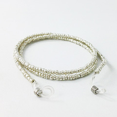 Brillenkoord van parels in zilver. - Design nr. 3146