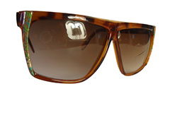Lichtbruine zonnebril met rand - Design nr. 324