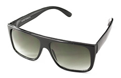 Zwarte macho zonnebril in simpel design - Design nr. 909